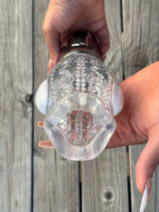 3- Gluck Gluck 9000 Thrusting Stroker